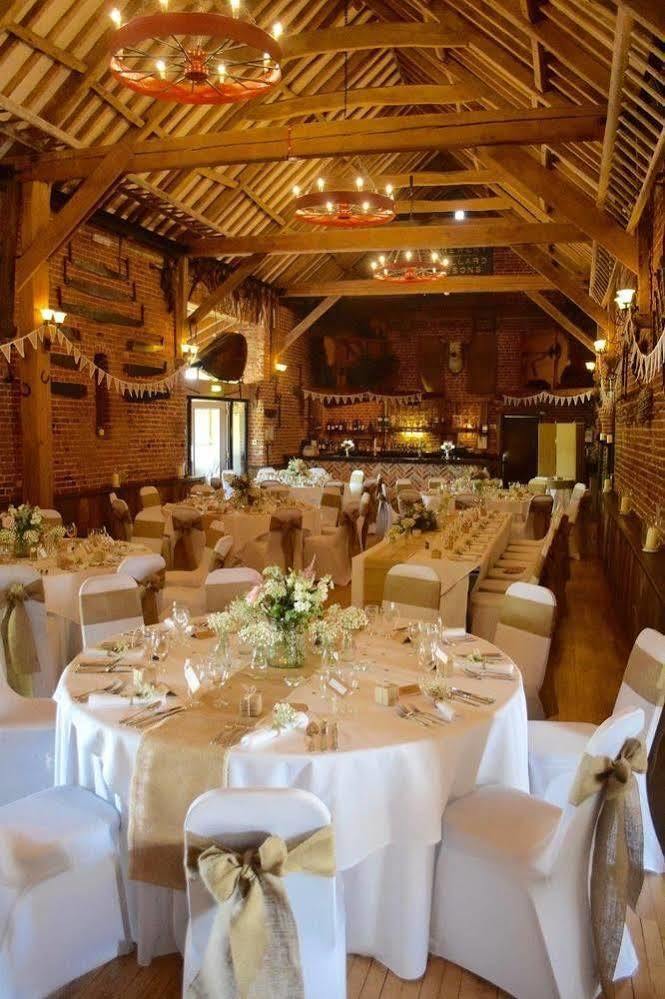 At The Farmhouse Hunters Hall Hotel Dereham ภายนอก รูปภาพ